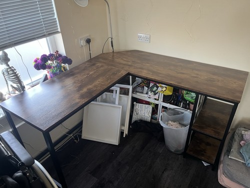 Shaped desk with - l-shaped,