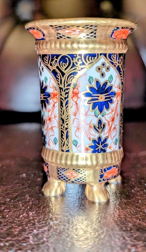Minature 75x1 inch - 2.75x1.75x1.75,
