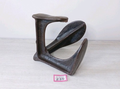 Cobblers shoe last - last, iron