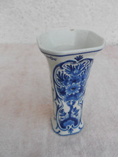 PORCELAIN TULIP VASE BY DELFT