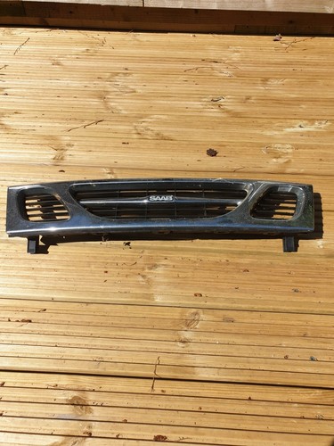 Saab centre grill 2001 - saab,