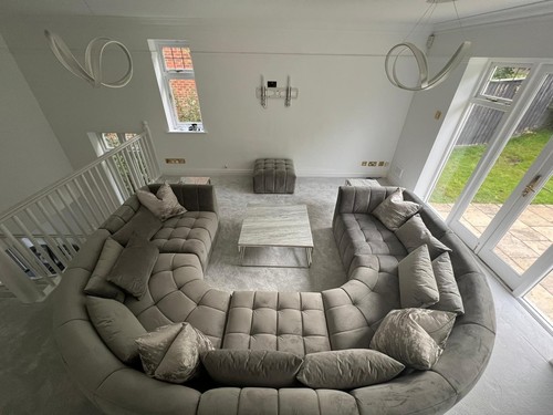 Very large contemporary suite - very,