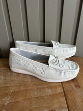 Damart Ladies White Leather Slip On Moccasin Boat Casual Shoes Size 7 Wide Fit