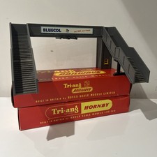 Triang R71 Footbridge OO Gauge