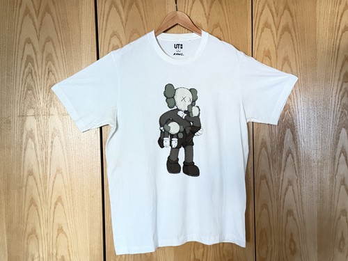 Rare uniqlo kaws - rare,