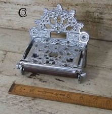 Victorian Chrome on Solid