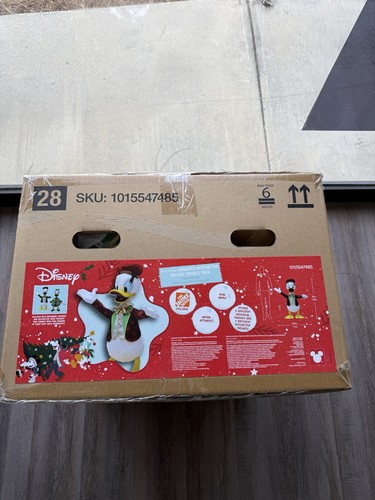Disney 4ft animated donald - 4ft,