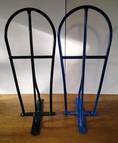 Pair saddle racks - of, with