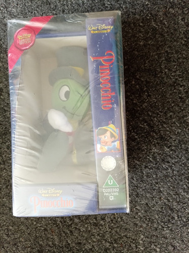 Disney super rare pinocchio - super,