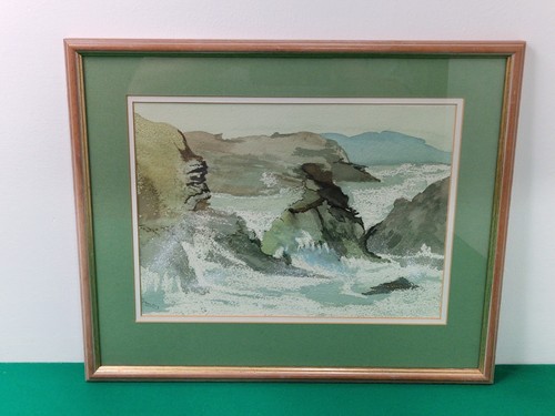 Framed crashing waves seascape - crashing,