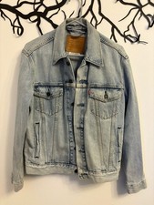 NWOT: Levi's Light Blue Denim Jacket with Pockets (Size S) - 100% Cotton