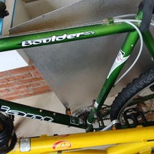 Giant Boulder SE Green