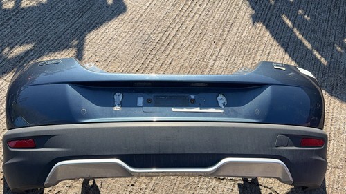 2009 volvo c30 rear bumper - rear,