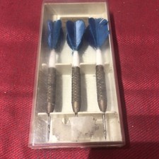 Vintage Unicorn RARE  9gm FEATHERED Boxed Darts 