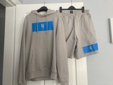 Men’s Yelir World Hoodie &