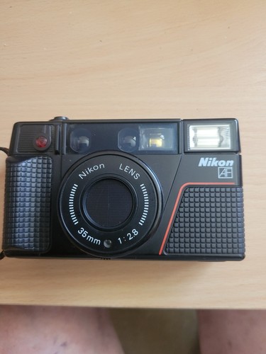 Nikon l35af2 film camera - nikon,
