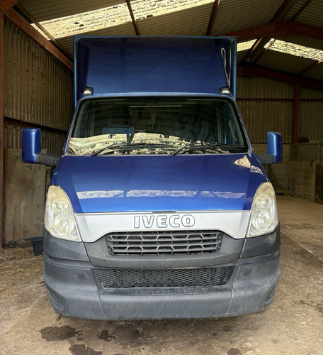 Iveco stall jsw horsebox mot - horsebox,