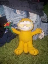 Garfield Plush with Bouquet of