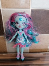 Magical Mixies Pixlings Mini Articulated Doll ~ Marena the Mermaid
