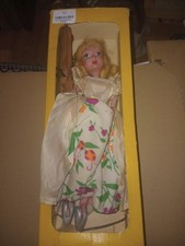 Pelham Puppets  -white and