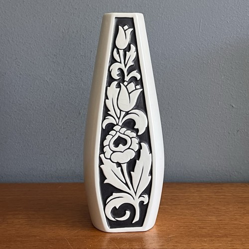 Hornsea pottery floral bud - pottery,