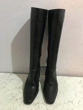 Duo knee high wide calf size