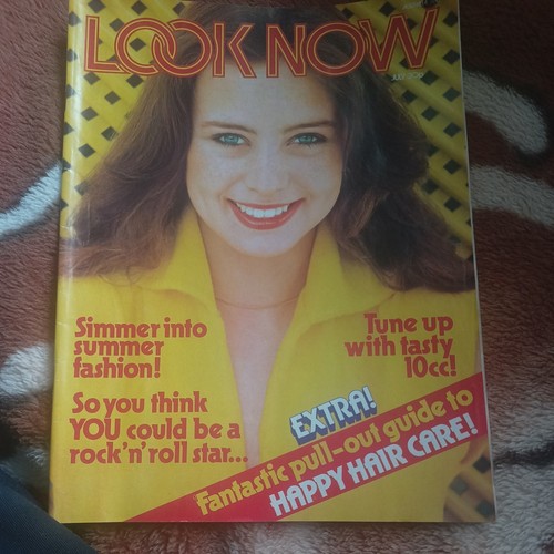 Vintage look now magazine - look,