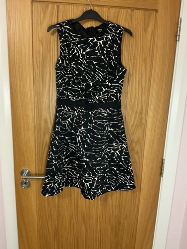 Oasis black cream abstract - oasis,