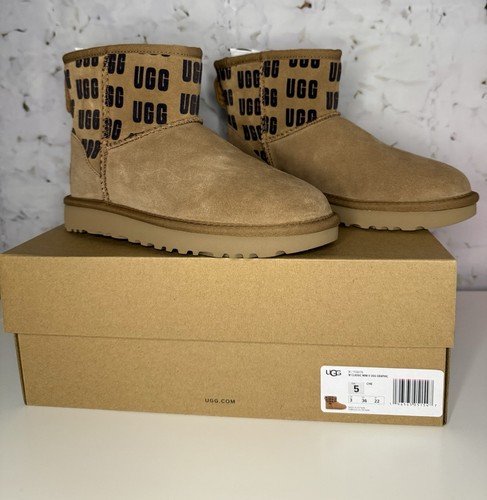 Ugg classic mini graphic - classic,