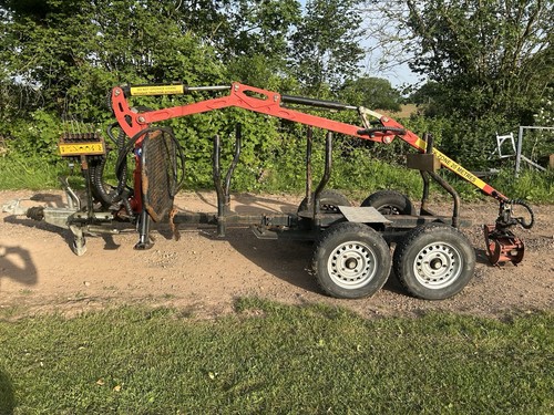 Timber trailer with hiab - timber,