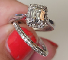 H Samuel  9ct white gold tdw 0.33 carat Diamond Cluster Bridal Set Size J1/2-K