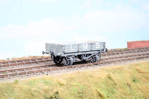 Kit built 7mm gauge lms - o,