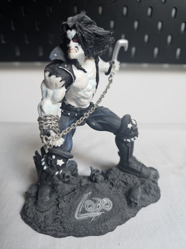 Lobo miniature statue - statue,