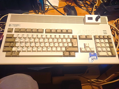 Commodore amiga 1200 - commodore, vintage