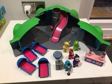 Vintage 1996 Teletubbies Home Hill Playset Superdome House With Figures 