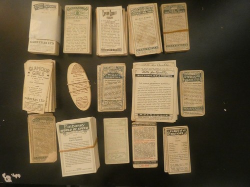 Mixed lot 250 cigarette cards - 250+,