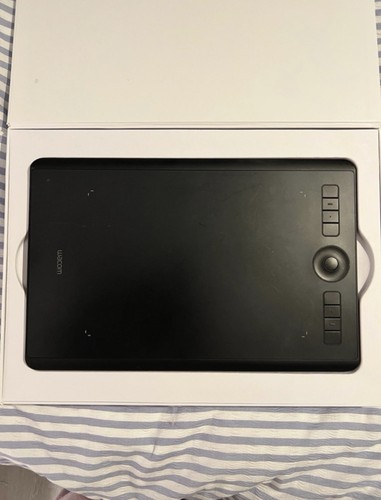 Wacom intuos pro pth - wacom,