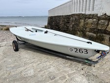 Laser Sailing Dinghy With Full