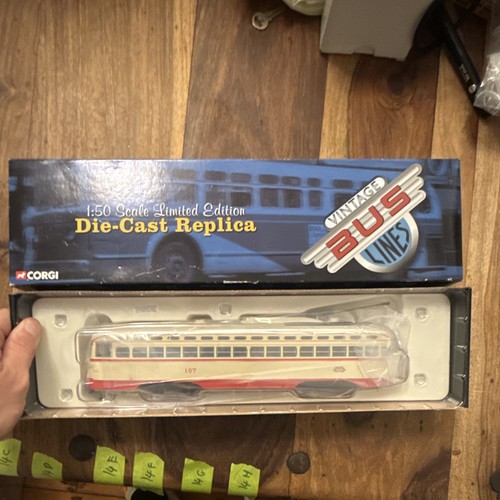 Corgi vintage bus - vintage, pcc