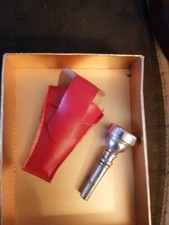 Vincent Bach Corp. 2c  Mouthpiece  & Case