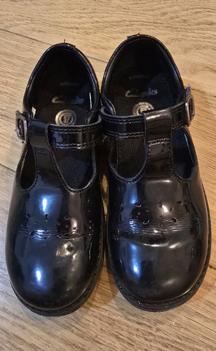 Clarks roamer girl kids black - roamer,