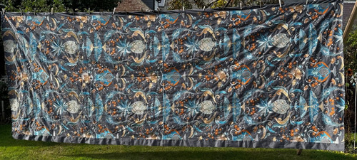 Remnant embroiderd taffeta - remnant,