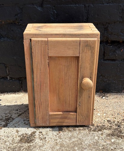 Small reclaimed timber rustic