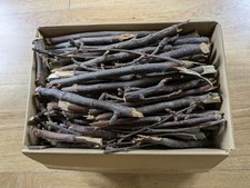 Apple Wood Twigs Rabbits Chews 1200g