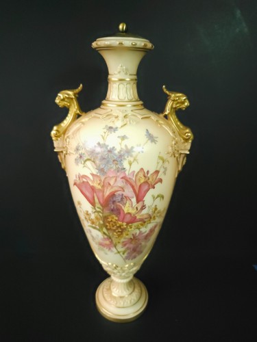 Large royal worcester - worcester, blush