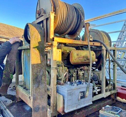 Nixon pressure washer with 2 - ,