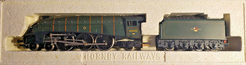 Hornby r350 gauge green - hornby,