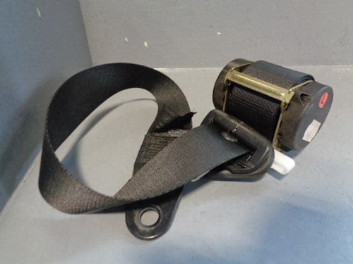 Discovery seat belt near - discovery,