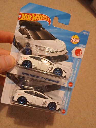 Two hot wheels mainline toyota - hot,