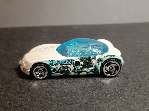 Hot wheels golden arrow - hot,